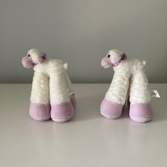 Spring lambs - Picture 2 of 6